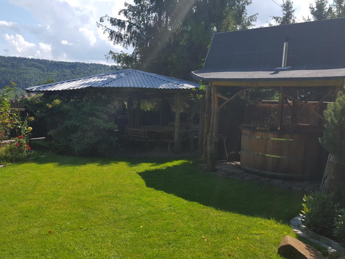Pokoje Goscinne U Gochy Ustrzyki Dolne Exterior foto